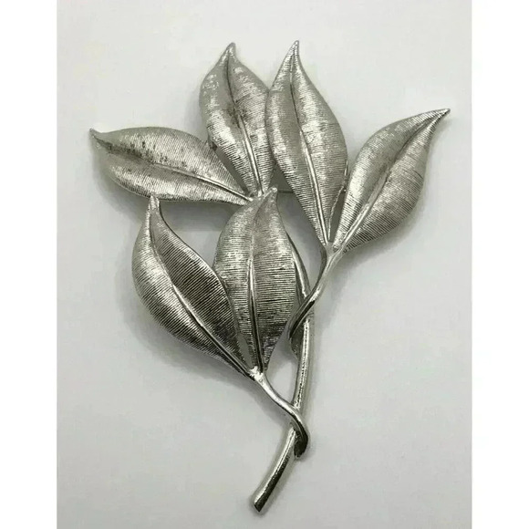 Vintage Emmons Silver Tone Oversize Leaf Brooch Pin Textured Leaves - Picture 1 of 8